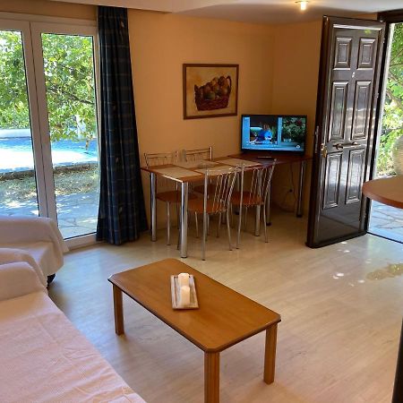 ניסקי Aliki'S Comfortable Holiday Apartments-Great Location מראה חיצוני תמונה